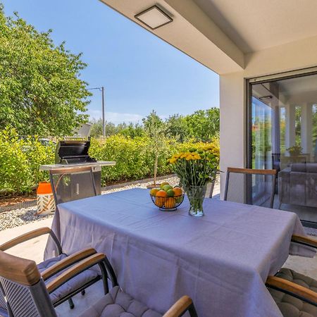 Holiday Home Villa Essea By Interhome Канфанар Экстерьер фото